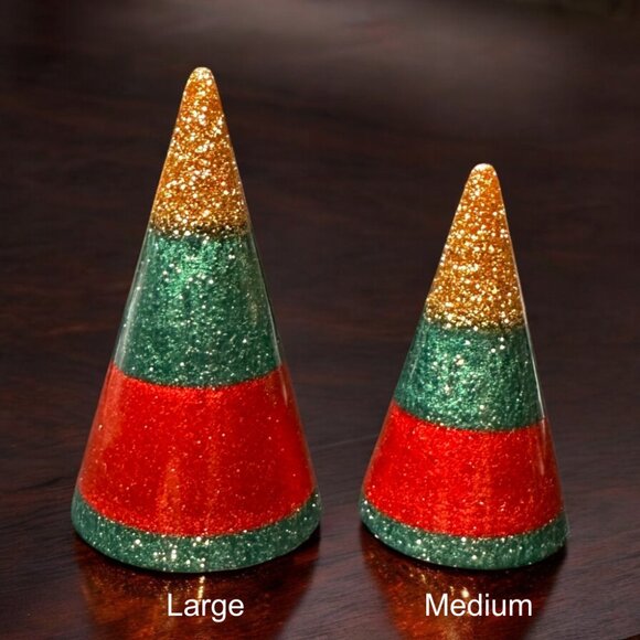 Green and Red Sparkle Holiday Ring Cones | Ring Stand | Ring Holder - Picture 2 of 2